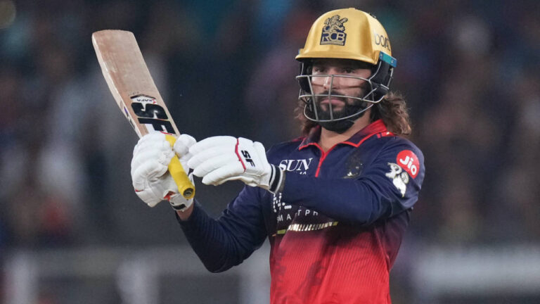 SRH بمقابلہ RCB: حیدرآباد نے بیٹنگ کا فیصلہ کیا، رجت پاٹیدار کی واپسی