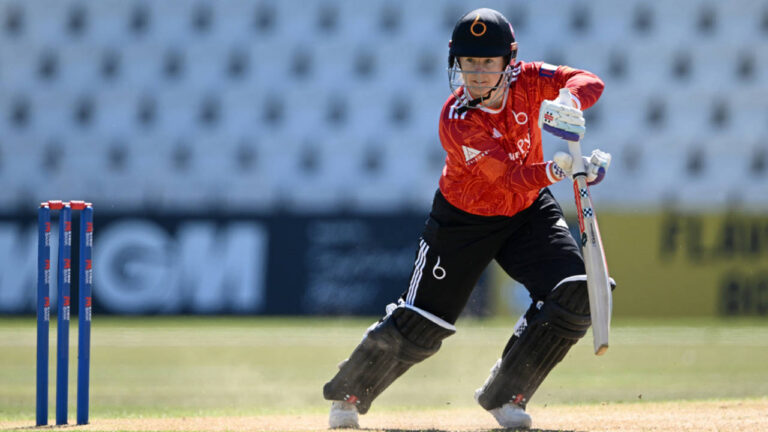 The Blaze take it deep to stun Lancashire: وائٹلٹی بلاسٹ میں سنسنی خیز فتح